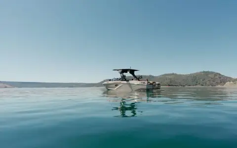 Centurion Boats, representative image from the 2027 RS265