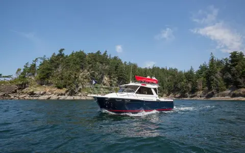 Cutwater Boats, representative image from the Cutwater C-28